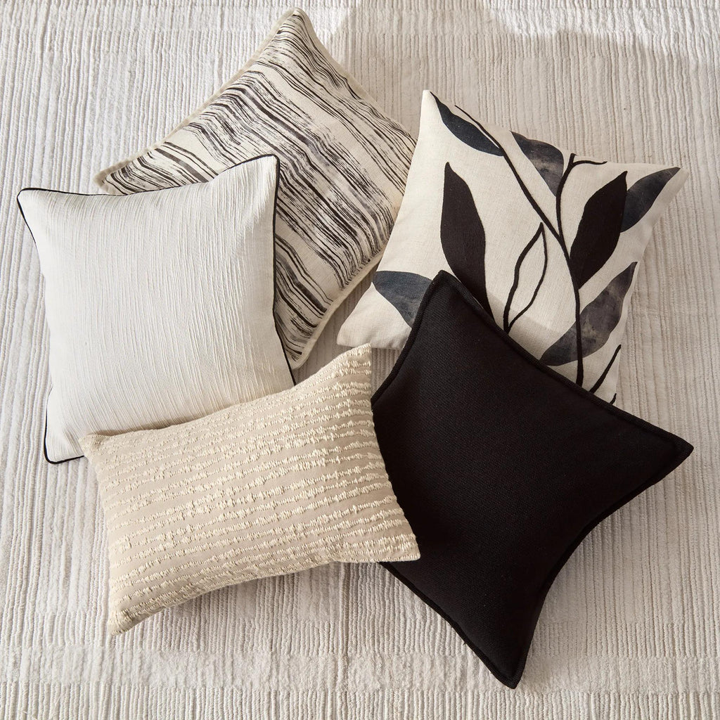 Aven Cushion