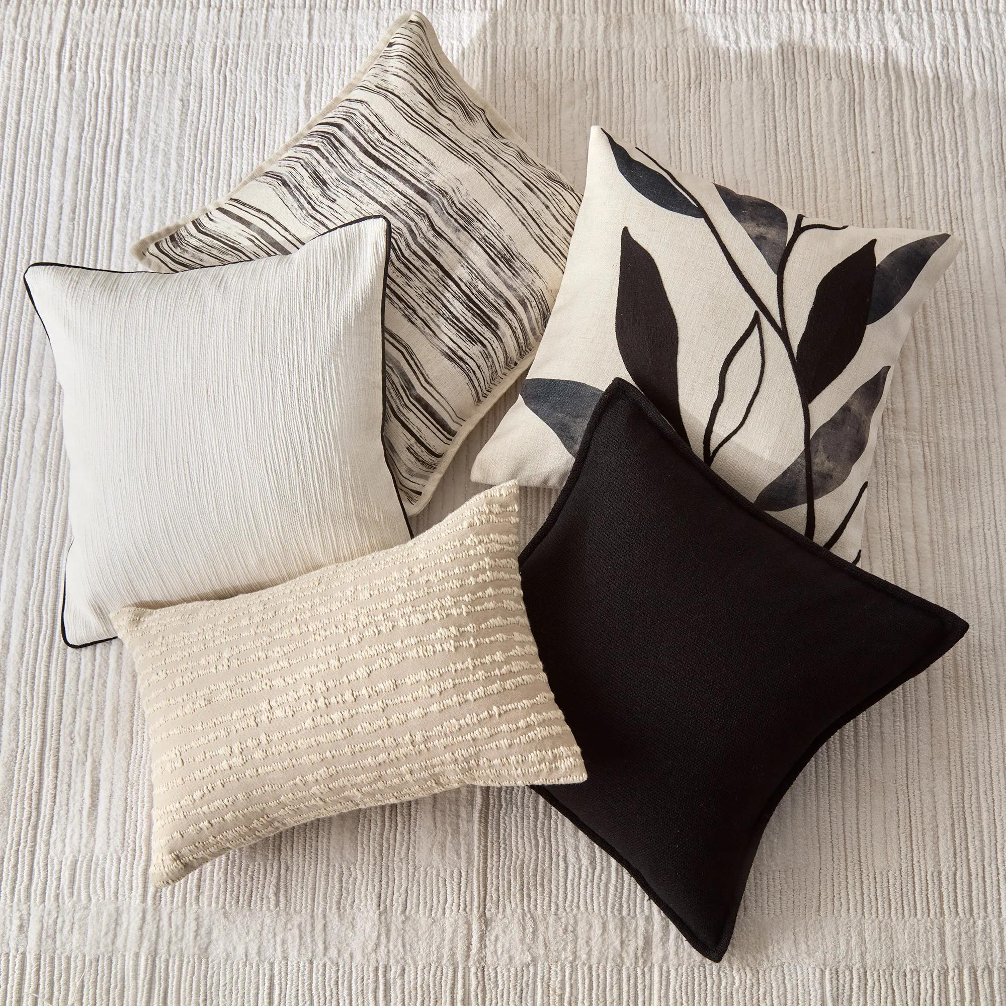 Aven Cushion