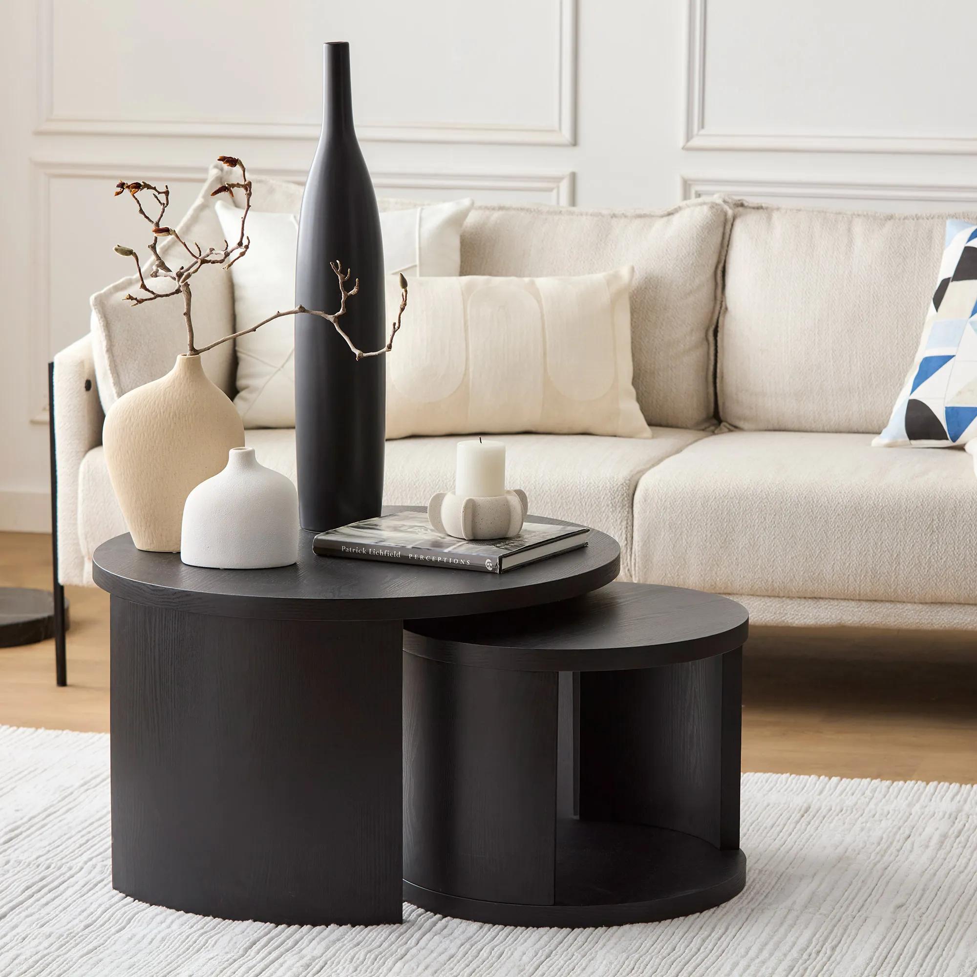 Curved Ceramic Table Vase