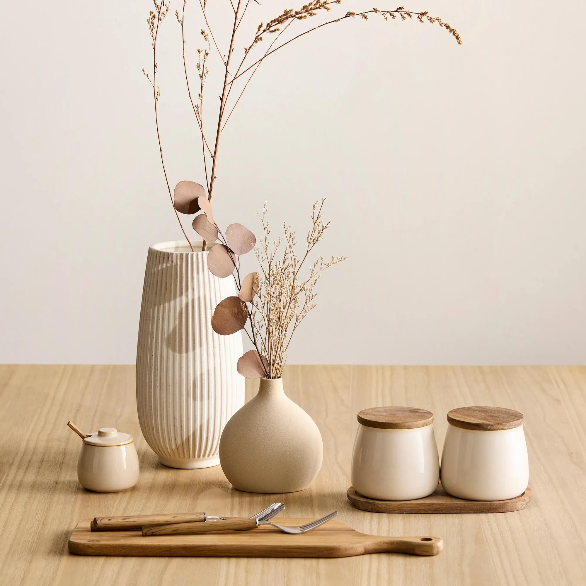 Ribbed Ceramic Table Vase