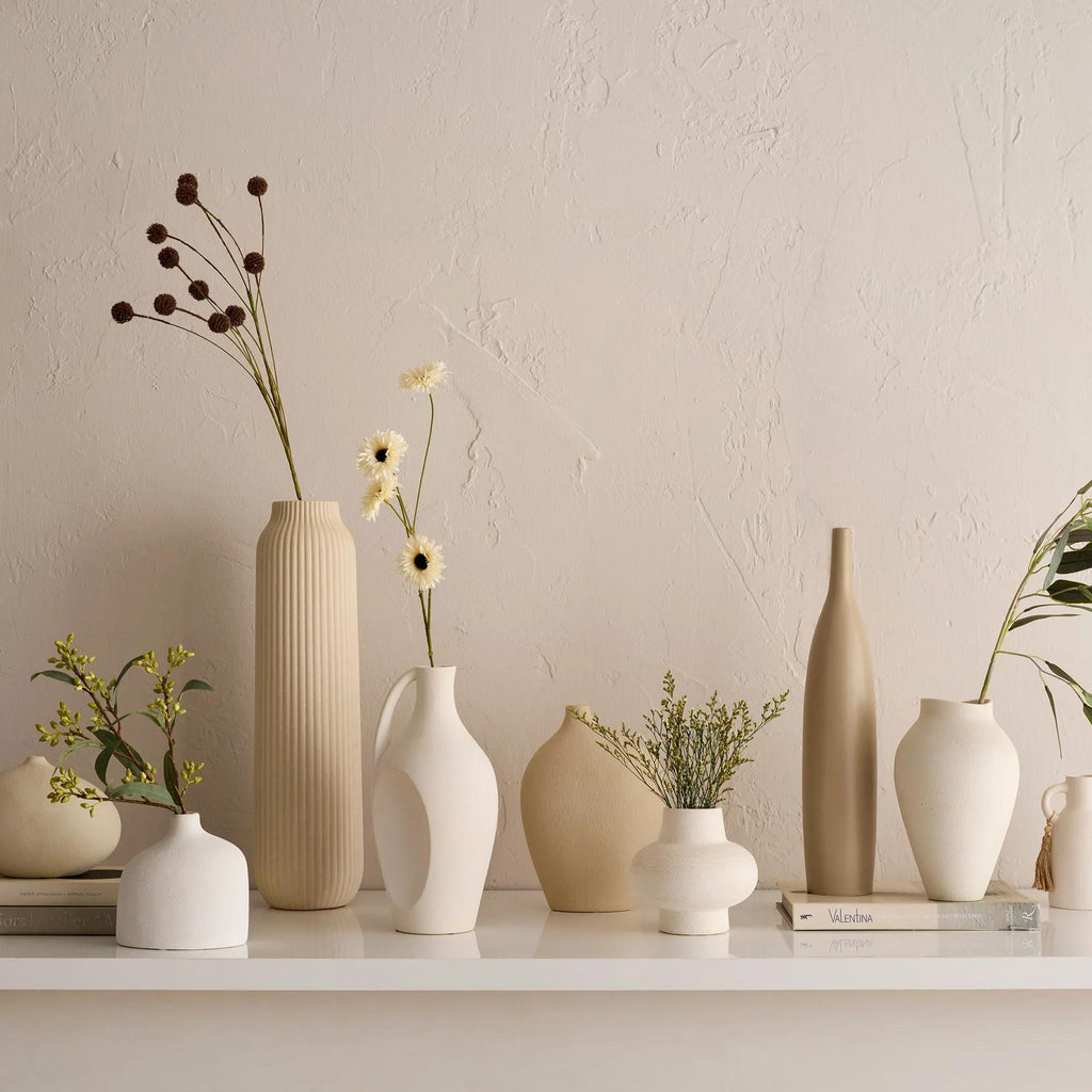 Curved Ceramic Table Vase